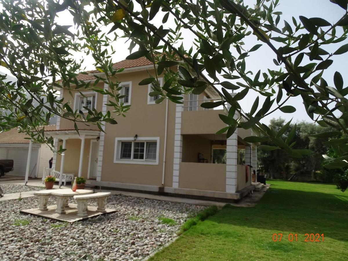 Villa Morris Нидри Екстериор снимка