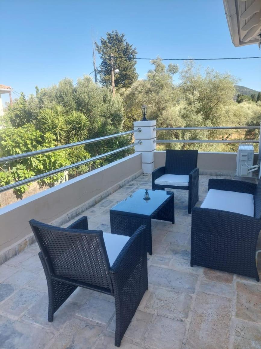 Villa Morris Нидри Екстериор снимка